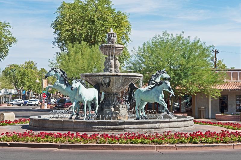 fountain in old town Scottsdale